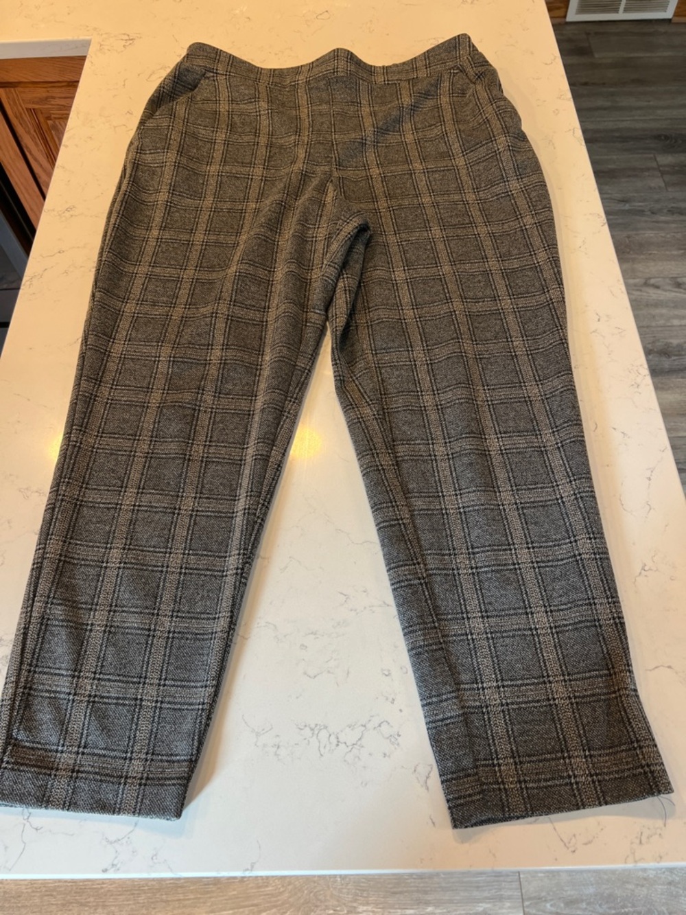 Nine West Gray Plaid Ankle Pants